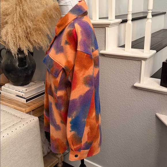 Wild Fable Oversized Colorful Tie-Dye Button Down Jacket Size Medium - Picture 4 of 7